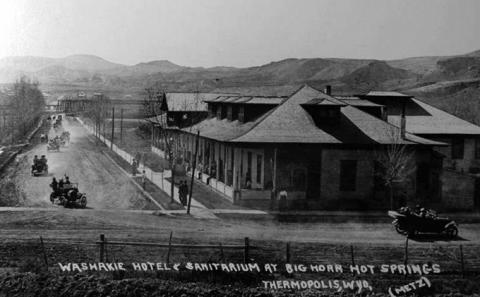 The former Washakie Hotel, near the hot springs at Thermopolis, around 1920. Wyoming State Archives.