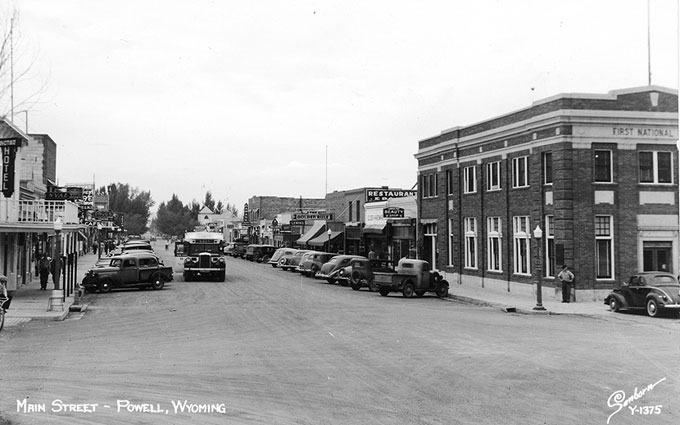 Downtown Powell in 1942, looking north from the intersection of First and Bent streets. Homesteader Museum photo.