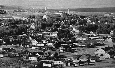 Rawlins, Wyo. in 1947, with the state penitentiary in the background. Courtesy Wyoming Tales and Trails.
