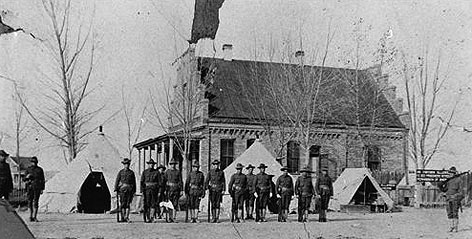Wyoming militia camped at the Big Horn County courthouse in Basin, November 1909. Washakie museum photo.