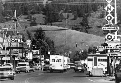 Tourist traffic congests downtown Jackson, 1970s. Jackson Hole Historical Society and Museum.