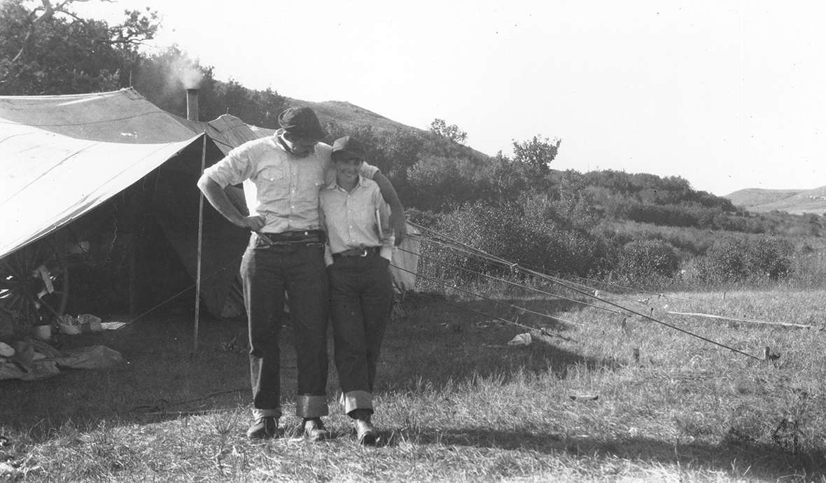Ernest Hemingway and his second wife, Pauline Pfeiffer Hemingway, at a Spear Ranch roundup tent in the Wolf Mountains north of Sheridan, 1928. American Heritage Center.