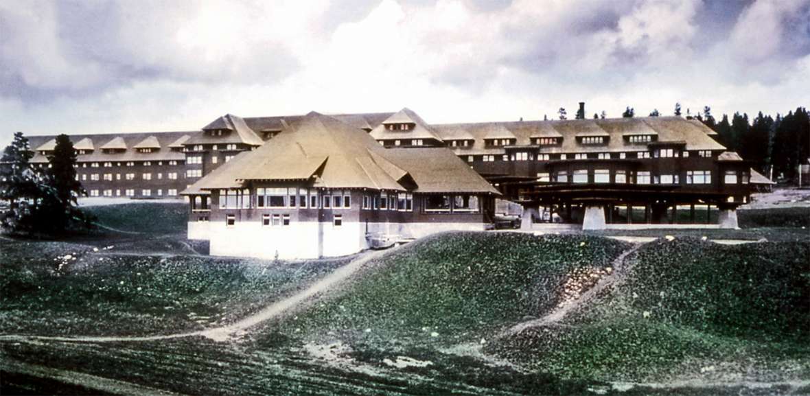 Old Faithful Lodge, Yellowstone National Park, 1903; Wyoming; Robert  Reamer. Arts and Crafts.