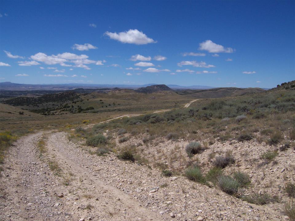 Figure 8: A view of the Southern Route on the crest of Powder Rim. This hilly and largely waterless section of the trail may have been chosen in 1850 to avoid potential hazards of the Little Snake River. Western Archaeological Services.