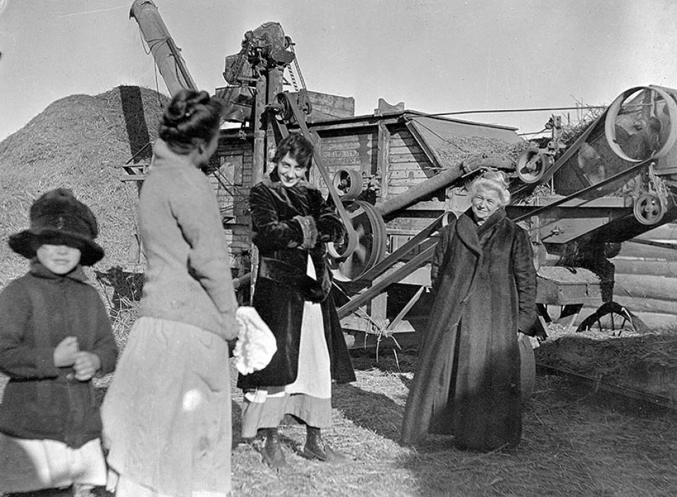 Threshing at Peryams', 1917; Alice Peryam in the fur coat at right. Nichols Collection, Grand Encampment Museum.