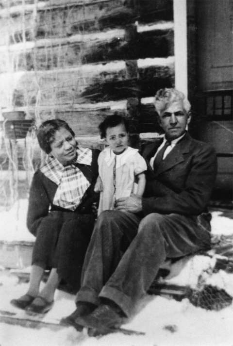 Esther and Lon Stepp with their granddaughter, Louise, ca. 1935. Stepp family photo.